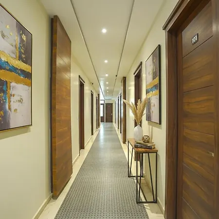 Fabhotel Prime Empire-2