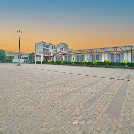 Vrr Astoria Hotel & Convention Center-2
