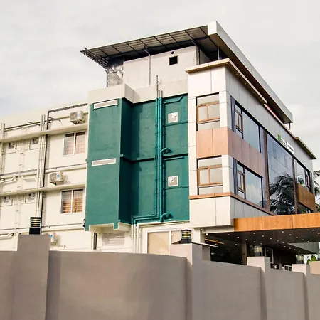 Treebo Amigos Residency Near Cochi Airport - 400Mtr Only-2