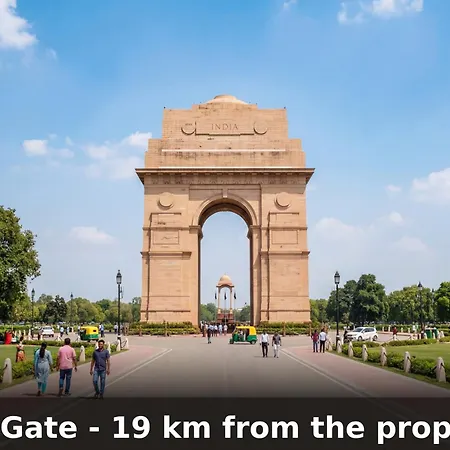 Townhouse Rohini Sector 24-2