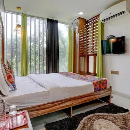 Fabhotel Vardhan House - Nr Baner Hills-3