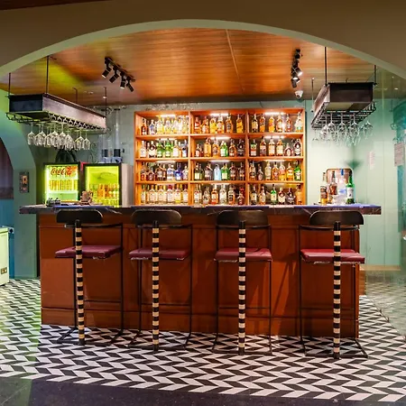 The Sarai, Hotel-3
