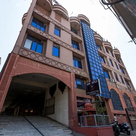 Hotel Maharani Plaza-3