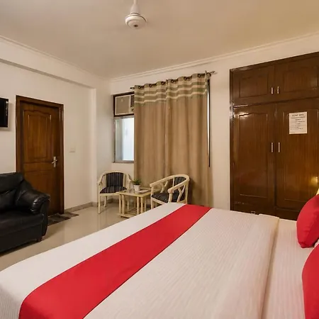 Hotel Silver Leaf, Noida-2