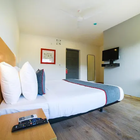Townhouse 211 Laguna Ecr Near Juhu Beach-2