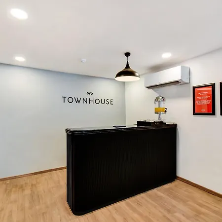 Townhouse Century Hotel-3