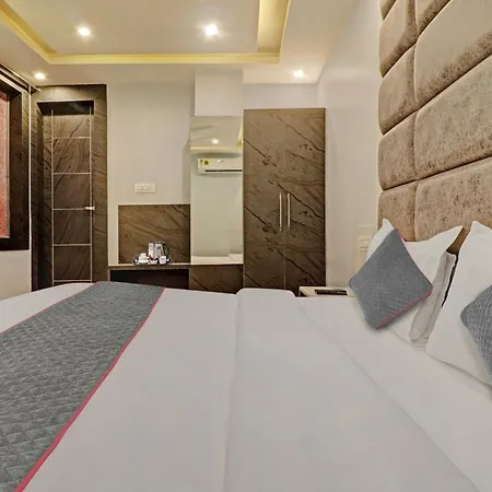 Hotel O Av Royale-2