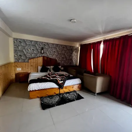 Tata Vista Resort Mall Road Manali - Centrally Heated & Air Cooled-2