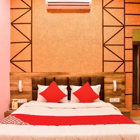 Hotel O Manglam Palace-3