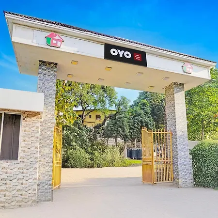 Hotel O Summer House-2