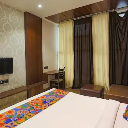 Fabhotel Sun Park-2