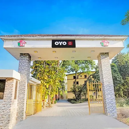 Hotel O Summer House-3