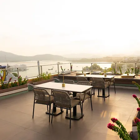 Hotel Casa By The Lake-3