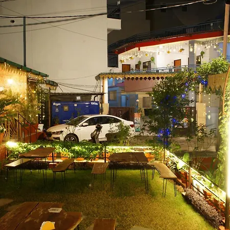 Bamboo Garden Cottages And Cafe-2