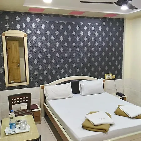 Hotel Palms-3