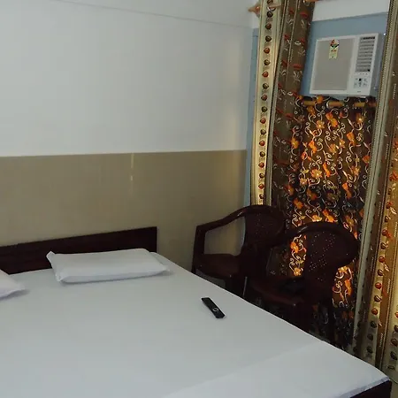 Hotel Green View-3
