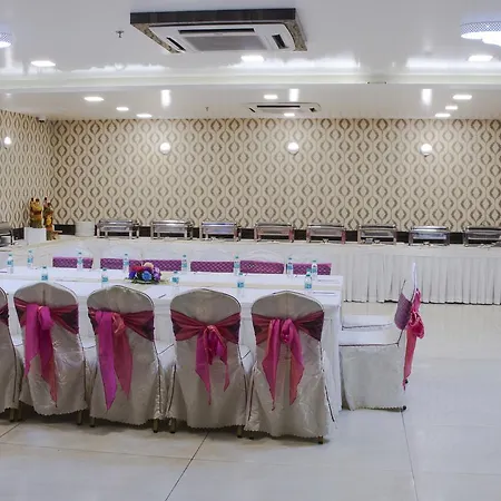 The Avr Hotels & Banquets-3