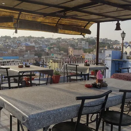 Amar Niwas Homestay Guesthouse-3