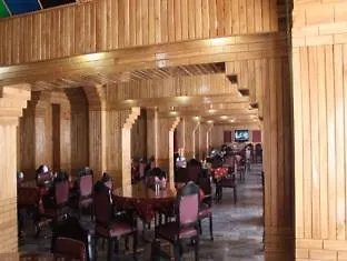 Hotel Pamposh-2