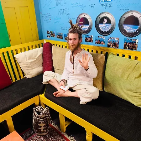 Red Lollipop Hostel Chennai-2