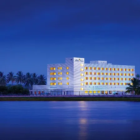 Hotel Naveen Lakeside-2