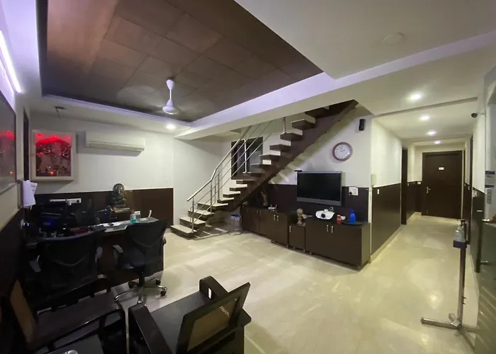 Sheesh Mahal Bed & Breakfast