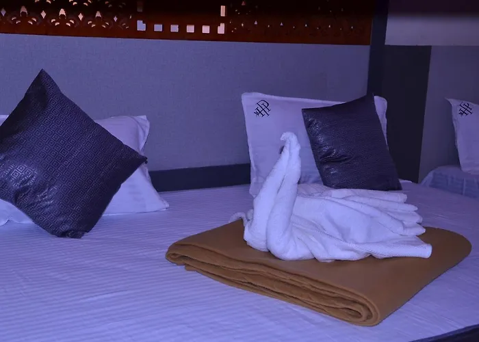 Hotel Panchavarnaa