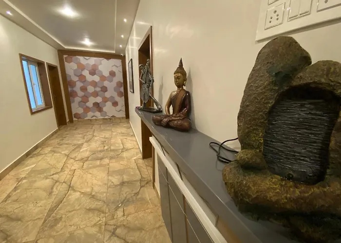 Hotel Damodar