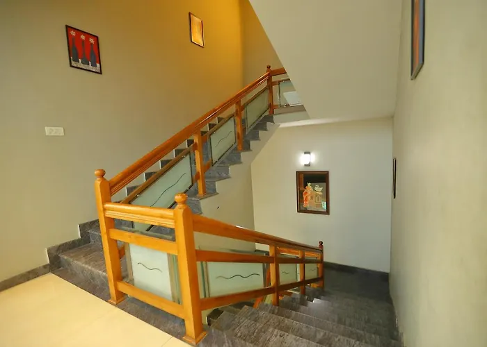 Sapphire Inn