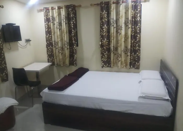 Shri Vasant Lodge