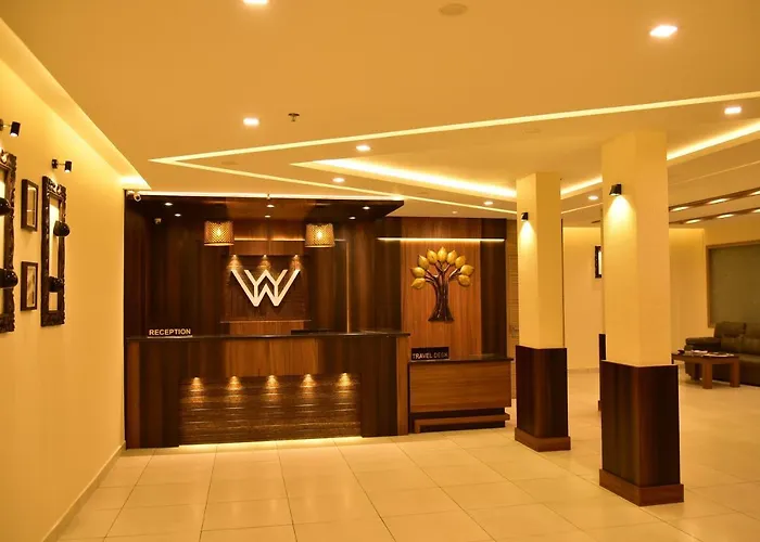 White Suite Hotel