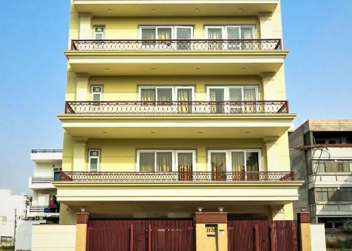 Bluo Studio1 Golf Course Road, Gym, Balcony Garden