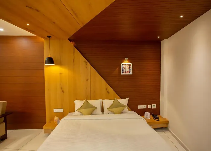 Hasco Tower Business Hotel Stay Close To Palakkad Junction Railway Station