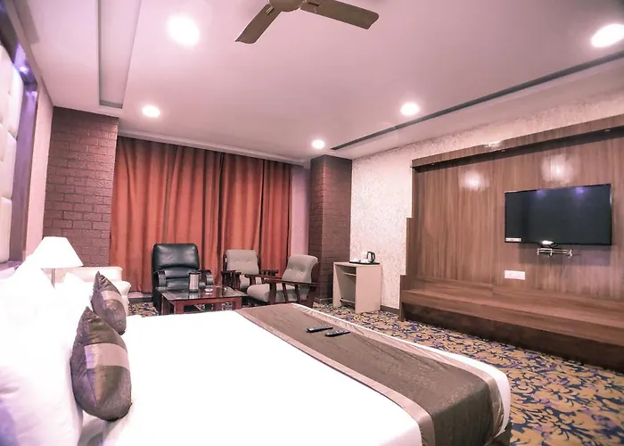 Hotel Vishnu Empire