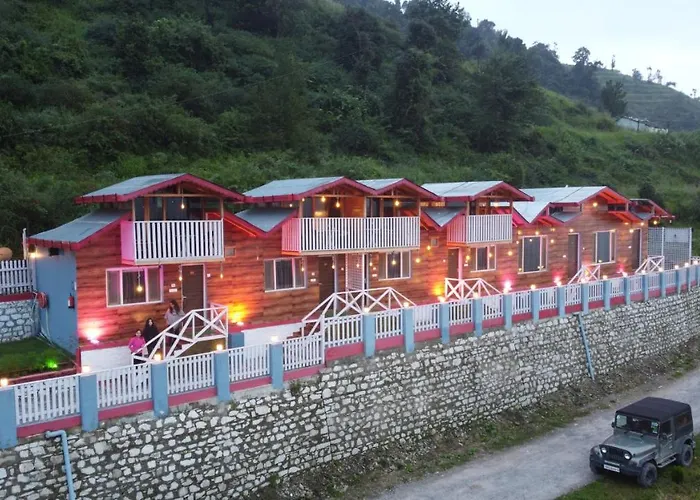 Rooftop Cottages & Restaurant, Pangot