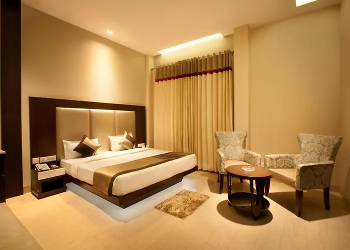 Hotel Samrat Heavens