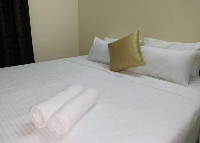 Aarudhara Holiday Home
