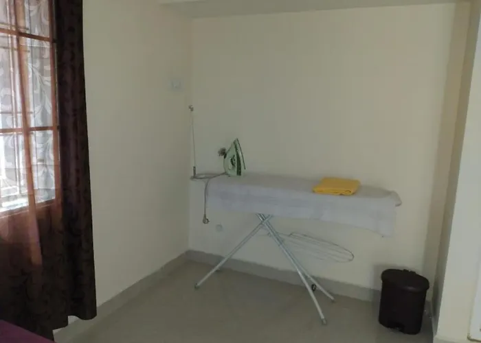Aarudhara Holiday Home