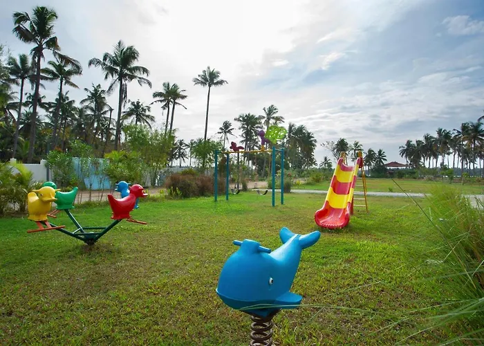 Blue Serene Backwater Resort
