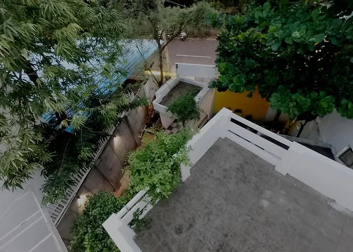 Le Sunshine Residency