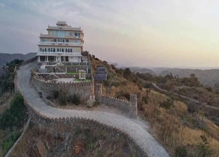 Fateh Safari Suites By Fateh Collection