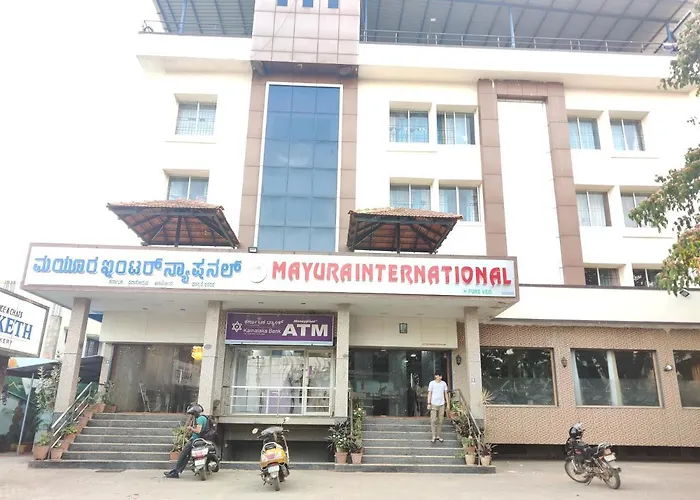 Hotel Mayura International
