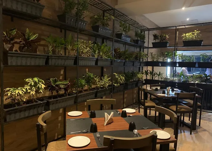 Hotel Padmawati Grand