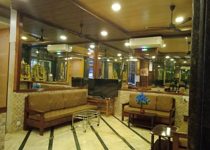 Kuber'S Residency