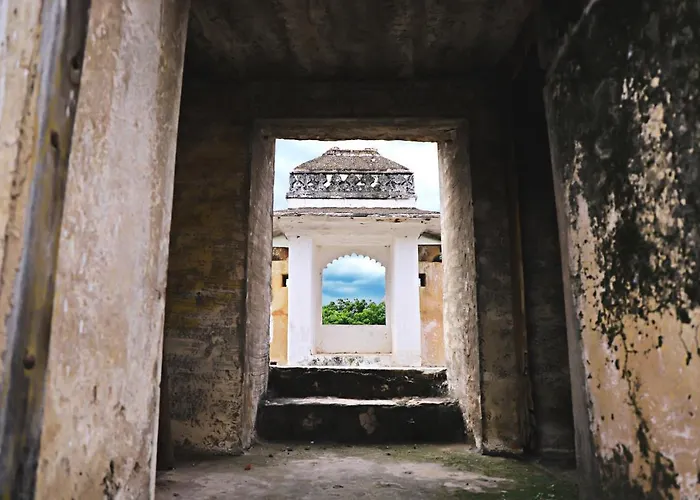 Rajmahal Palace By Kanota Hotels Near Bisalpur Dam