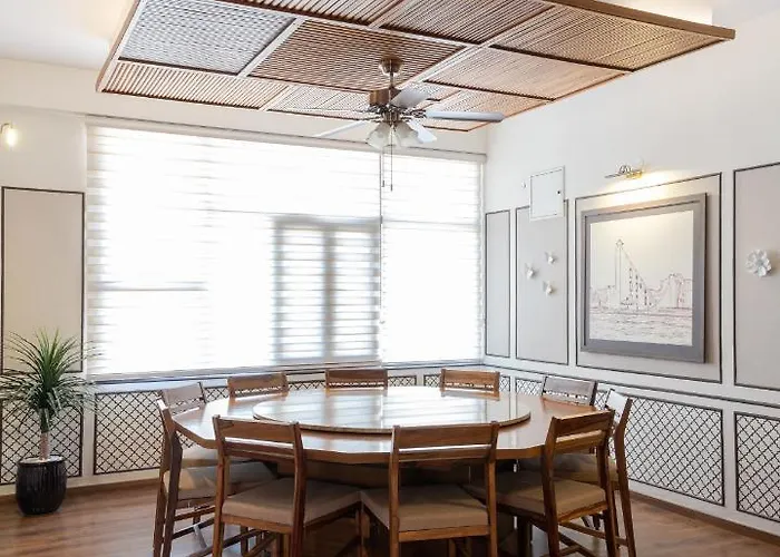 Bhola Bhawan Bed And Breakfast