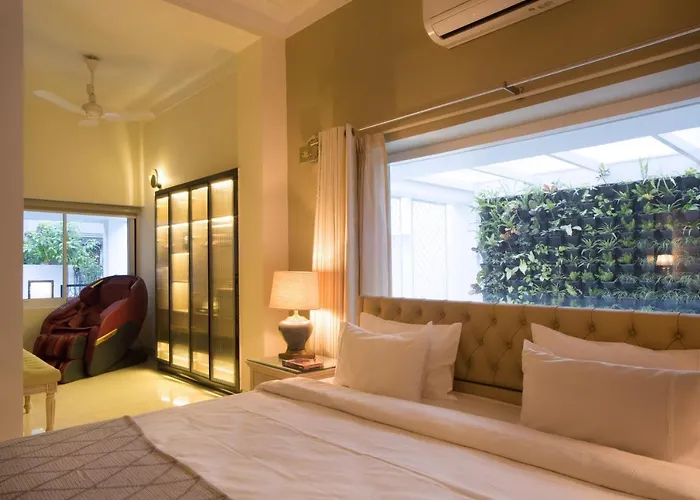 Frangipani Suite
