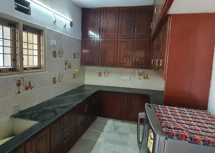 Tg Towers Service Apartments Homestay