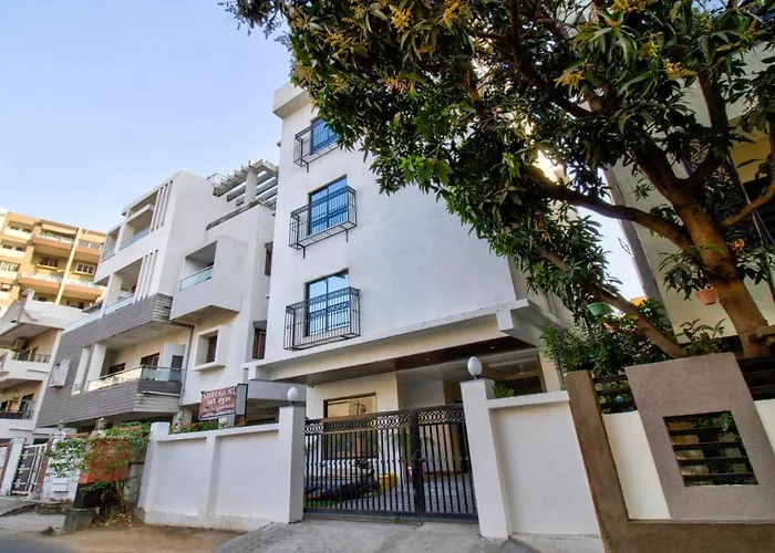 Itsy Hotels Shri Guru Service Apartment Nagpur