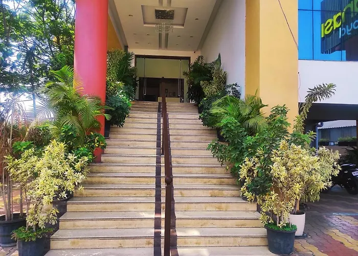 Hotel Manasi Royal Satara